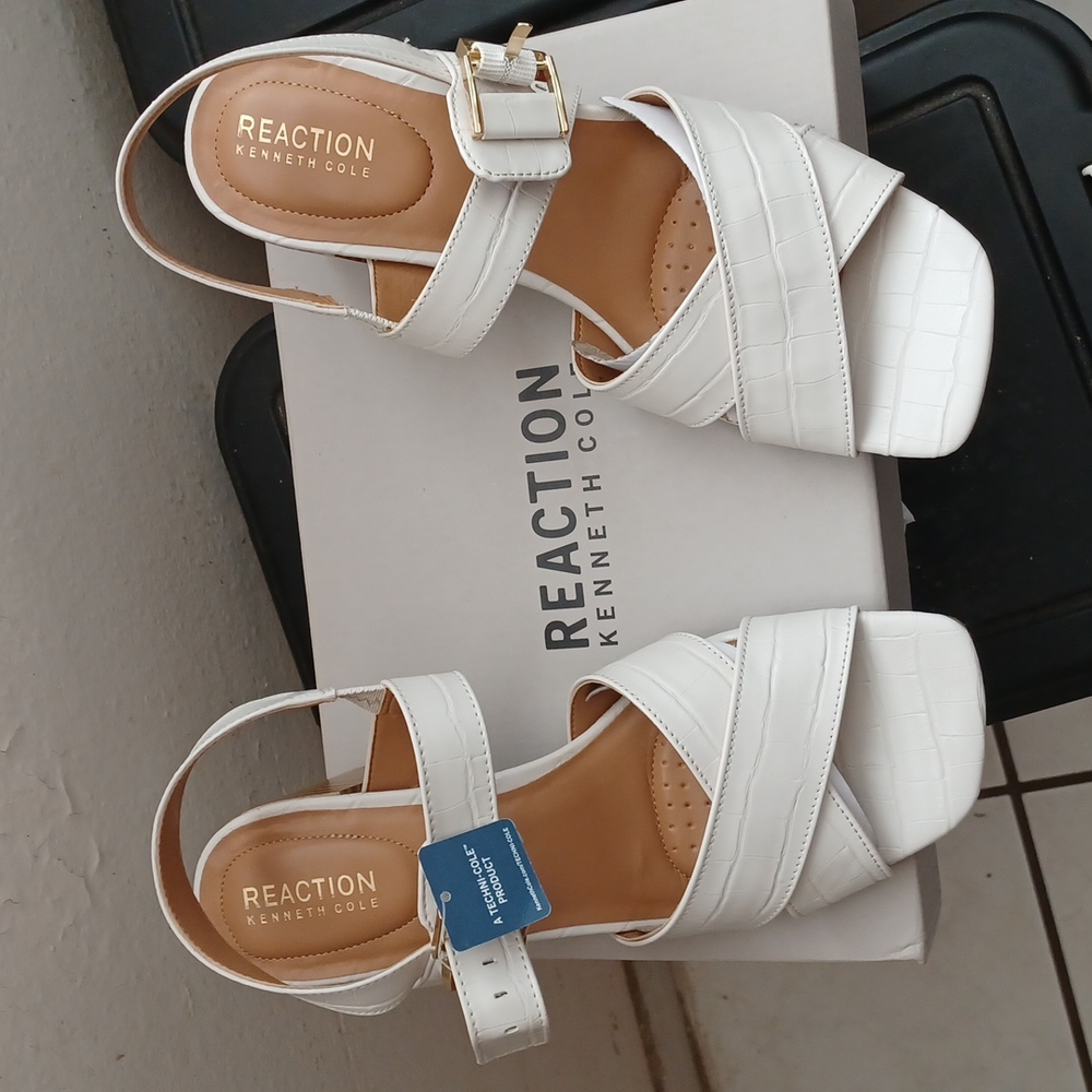 COPY - Reaction by Kenneth Cole NEW